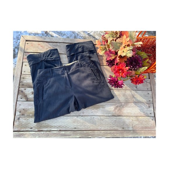 Tommy Bahama Black Silk Cuffed Trousers Cropped Mid Rise Sz 6 - Picture 2 of 10